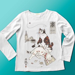 Camiseta 002 Unisex manga larga – Gato tatuado recibiendo un masaje