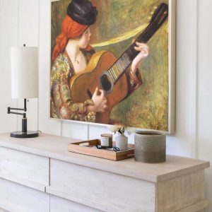 Joven española con guitarra 1898
